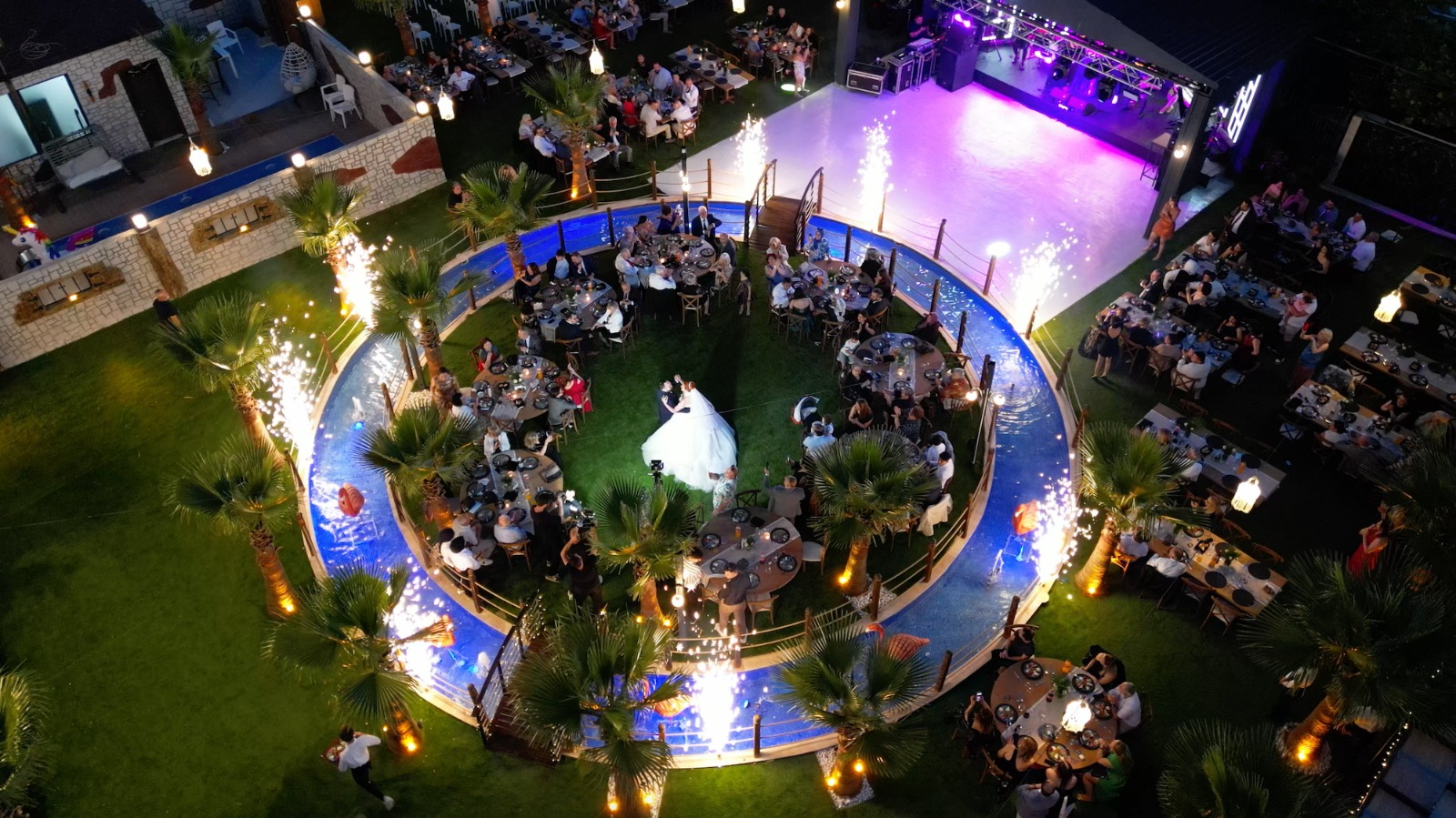 Times İzmir Kır Düğün Salonu 2